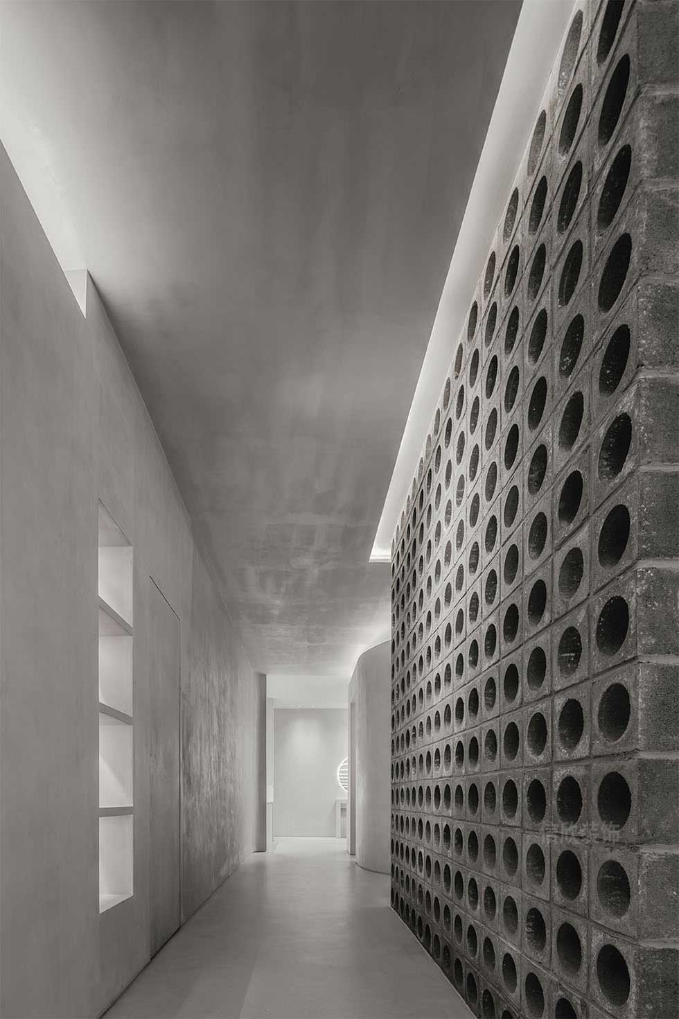 深圳龍崗工業(yè)風(fēng)美發(fā)沙龍走廊裝修設(shè)計(jì)