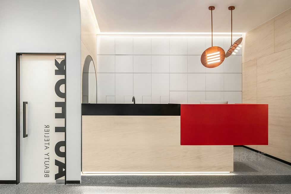 深圳羅湖輕奢金色的美發(fā)店前臺裝修工程案例