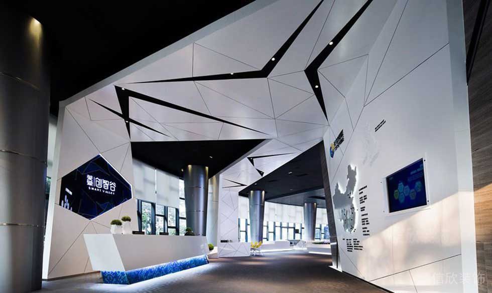 創(chuàng)智谷新型互聯(lián)網(wǎng)小型工作室裝修效果圖天花創(chuàng)意幾何天花吊頂拼接設(shè)計(jì)科技未來風(fēng)