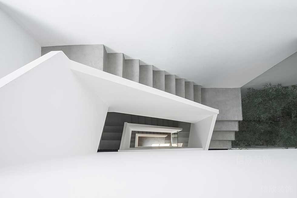 極簡(jiǎn)風(fēng)格辦公室案例樓梯空間效果圖