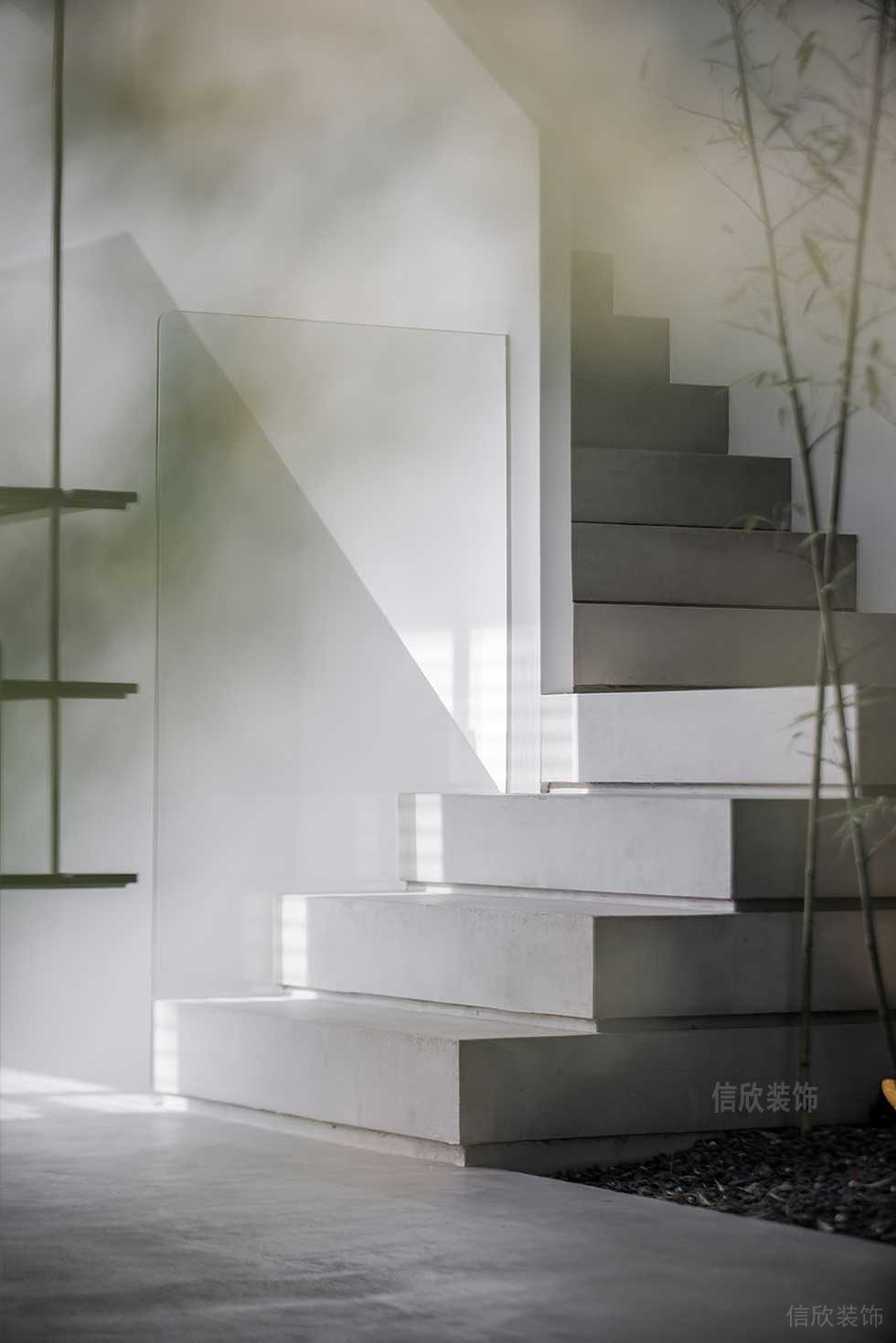 極簡(jiǎn)風(fēng)格辦公室樓梯效果圖