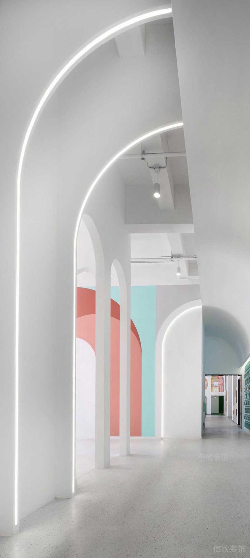 現(xiàn)代北歐風(fēng)辦公室藝術(shù)走廊拱形門(mén)洞效果圖