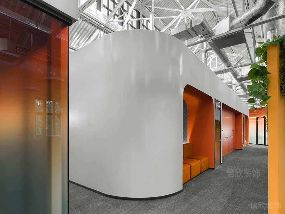 現(xiàn)代北歐風(fēng)辦公室走廊休息區(qū)裝修圖