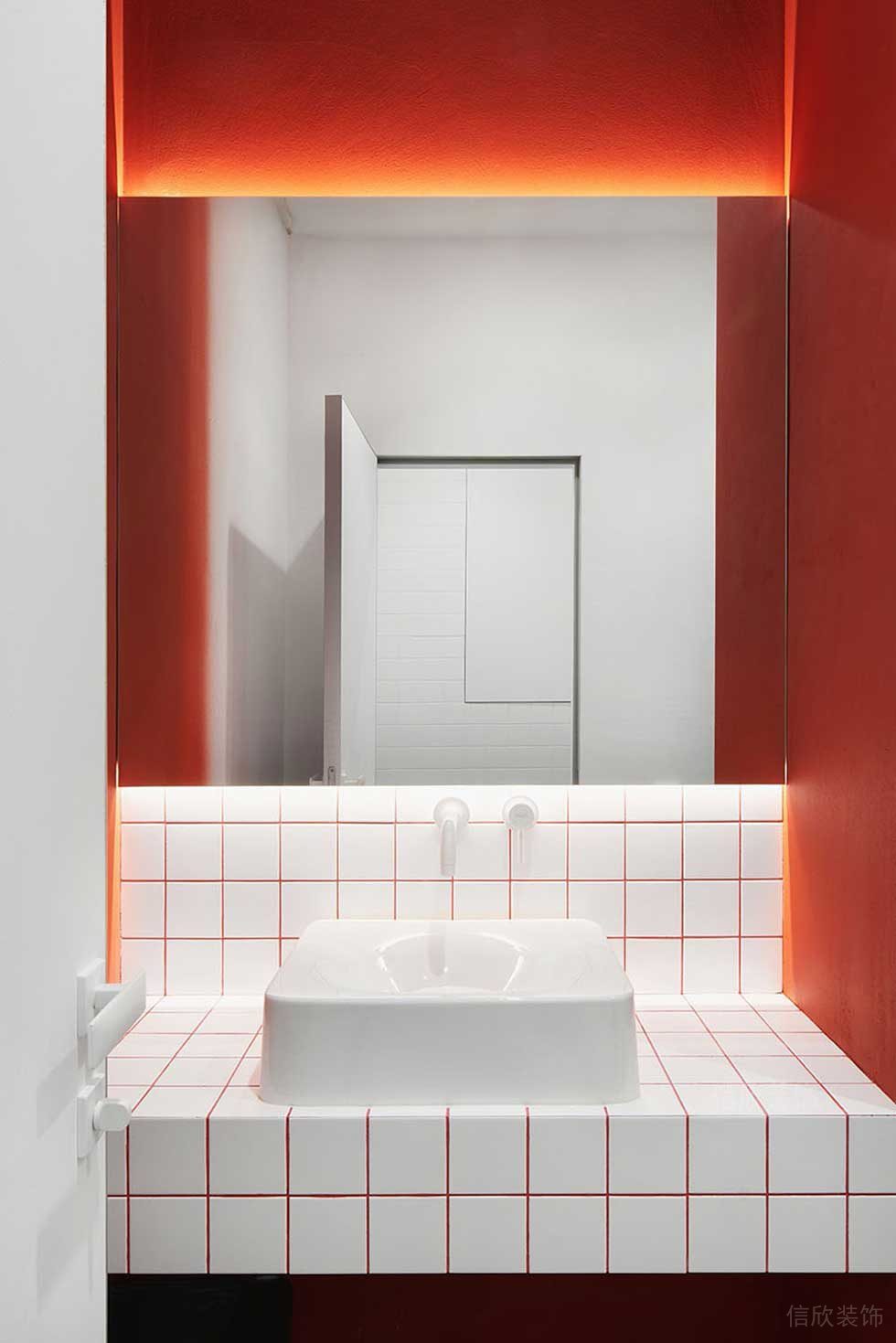 現代風格商務辦公室衛(wèi)生間洗手臺效果圖