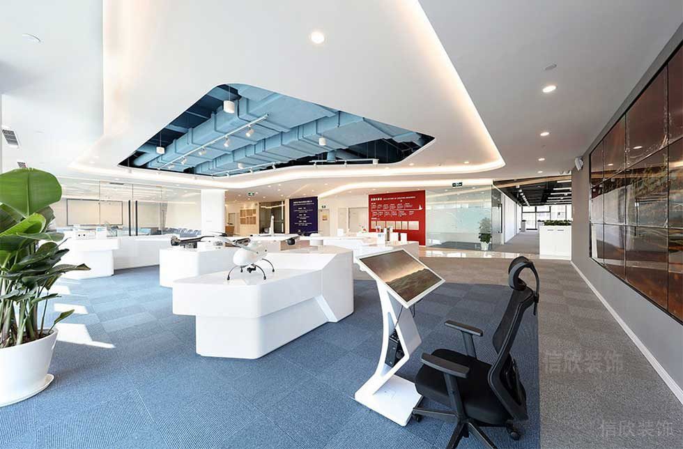 現代簡約風格辦公空間產品陳列展示廳裝修圖