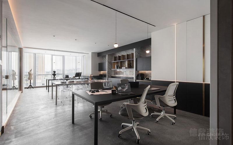 深圳南山現(xiàn)代工業(yè)風(fēng)設(shè)計公司辦公室裝修地面鋪設(shè) 深圳南山現(xiàn)代工業(yè)風(fēng)設(shè)計公司辦公室裝修地面鋪設(shè)