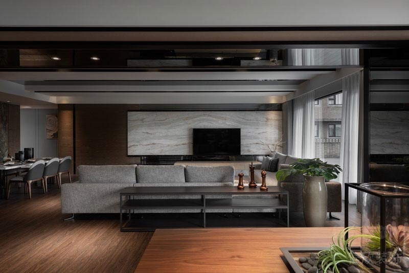 深圳市龍華區(qū)北宸之光家園客廳