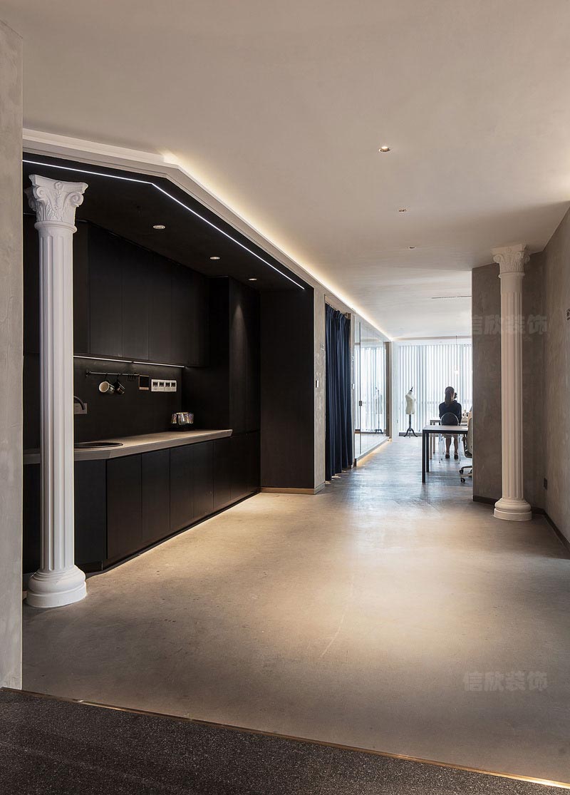 深圳南山現(xiàn)代工業(yè)風(fēng)設(shè)計公司辦公室裝修茶水柜 深圳南山現(xiàn)代工業(yè)風(fēng)設(shè)計公司辦公室裝修茶水柜