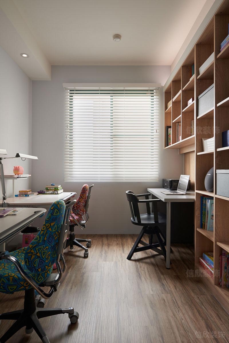 深圳市南山區(qū)華潤(rùn)萬(wàn)象府書(shū)房