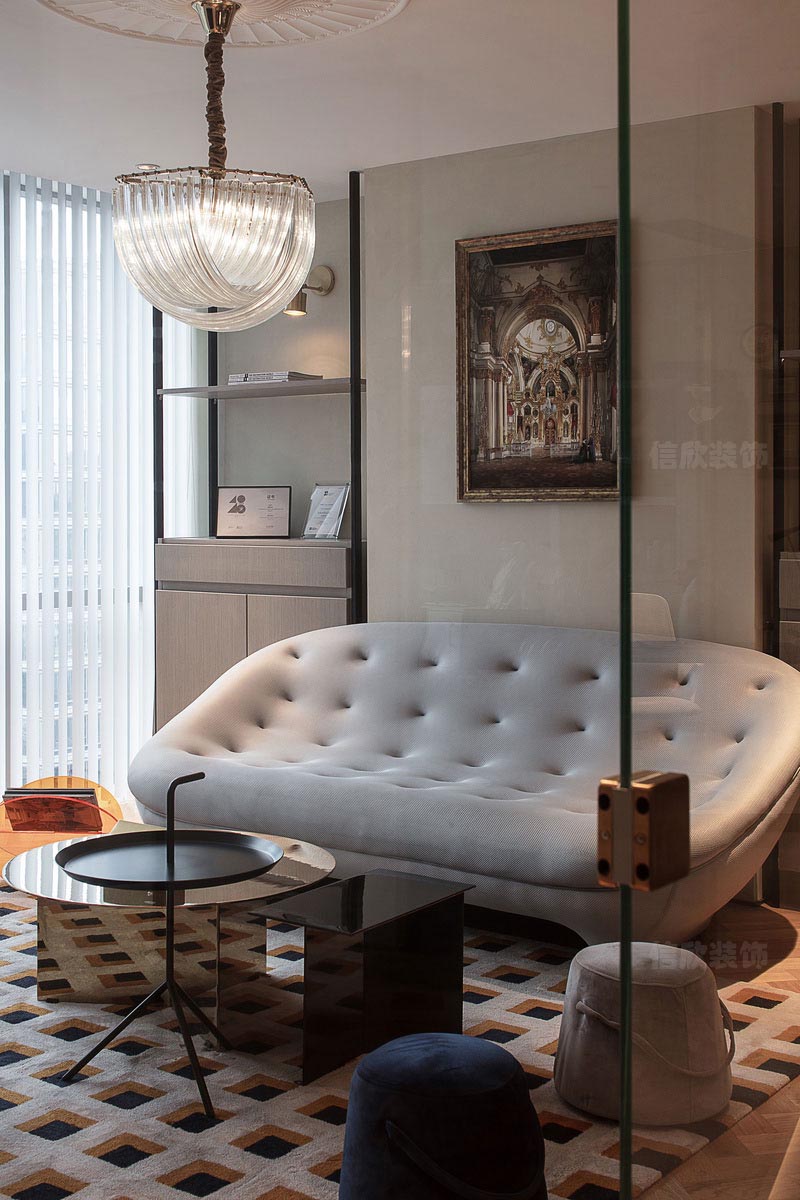 深圳南山現(xiàn)代工業(yè)風(fēng)設(shè)計公司辦公室裝修接待區(qū) 深圳南山現(xiàn)代工業(yè)風(fēng)設(shè)計公司辦公室裝修接待區(qū)