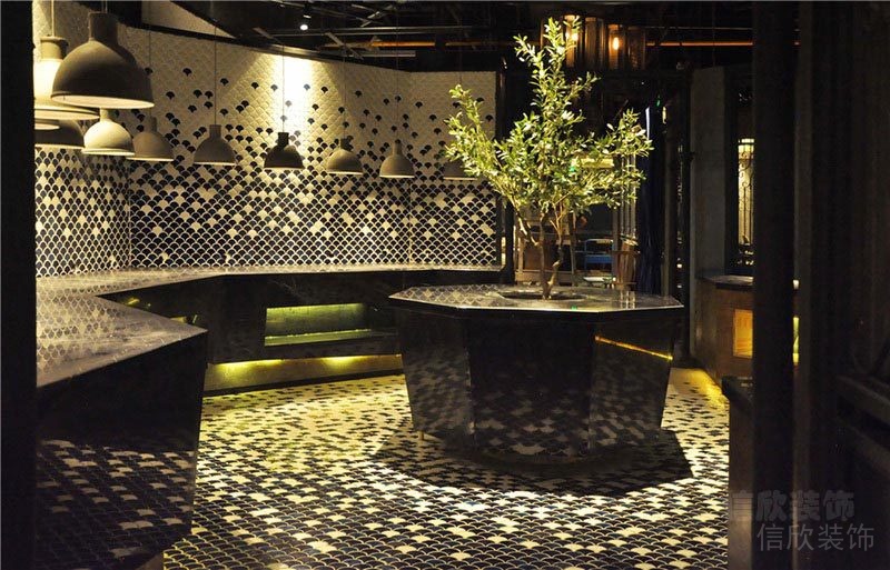 輕奢風自助餐環(huán)繞式中央空調裝修大理石瓷磚暗色系效果