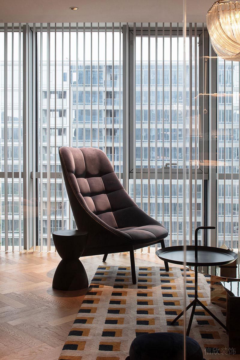 深圳南山現(xiàn)代工業(yè)風(fēng)設(shè)計公司辦公室裝修接待區(qū)家具 深圳南山現(xiàn)代工業(yè)風(fēng)設(shè)計公司辦公室裝修接待區(qū)家具