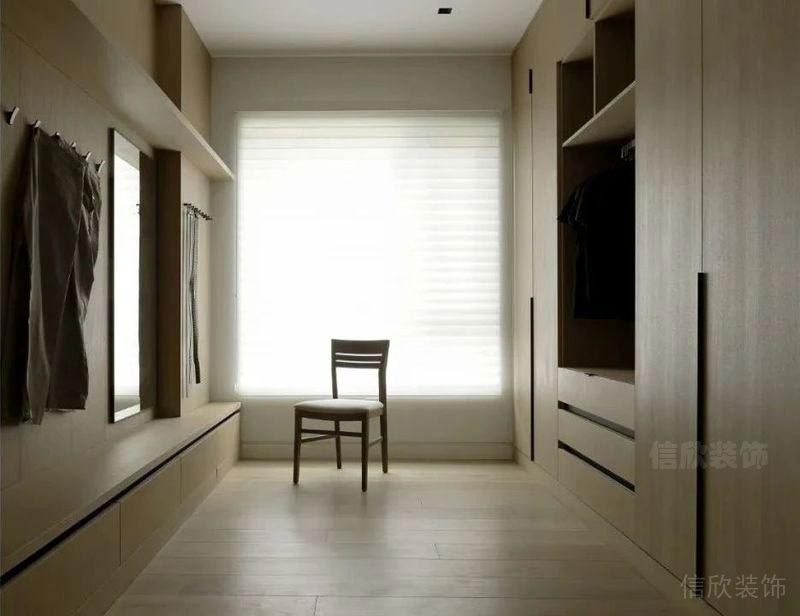 西麗新房裝修原木色衣柜 西麗新房裝修原木色衣柜