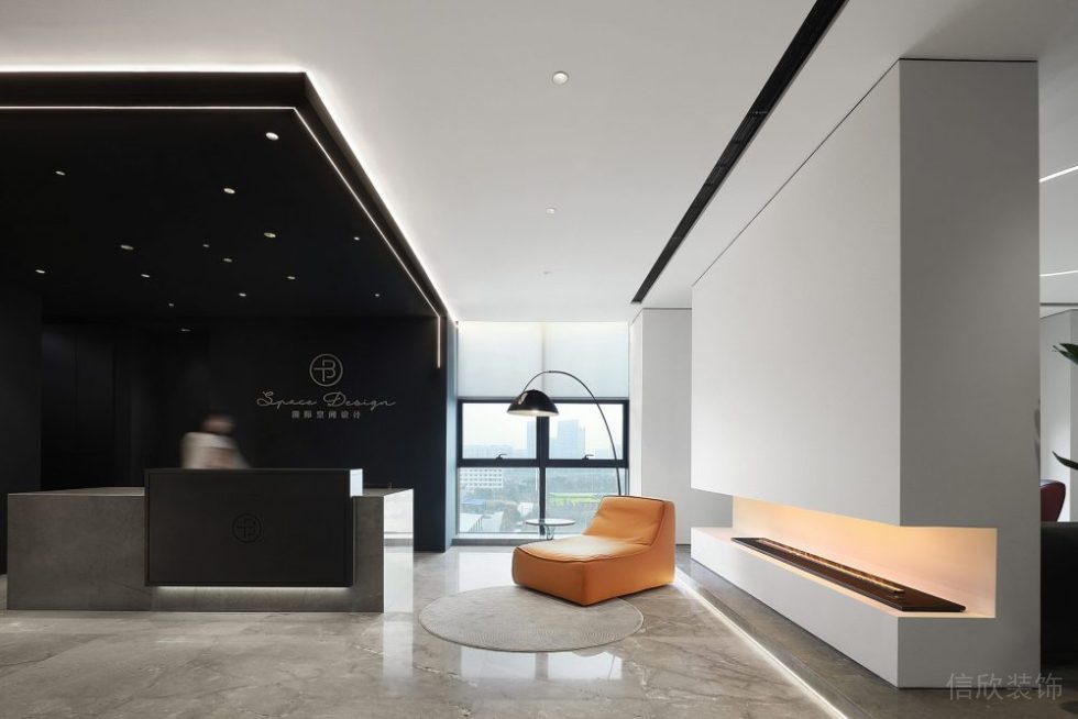 辦公室接待區(qū)黑白色調(diào)現(xiàn)代簡約風墻體內(nèi)嵌式加濕器沙發(fā)效果