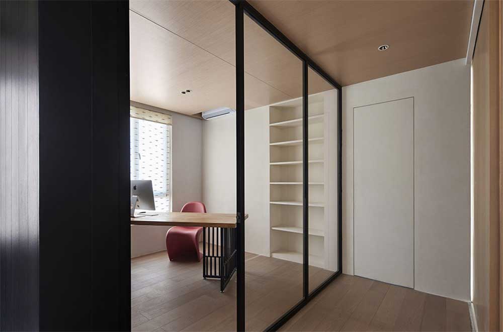深圳南山500平方極簡(jiǎn)風(fēng)格辦公室裝修經(jīng)理辦公室玻璃隔斷 深圳南山500平方極簡(jiǎn)風(fēng)格辦公室裝修經(jīng)理辦公室玻璃隔斷