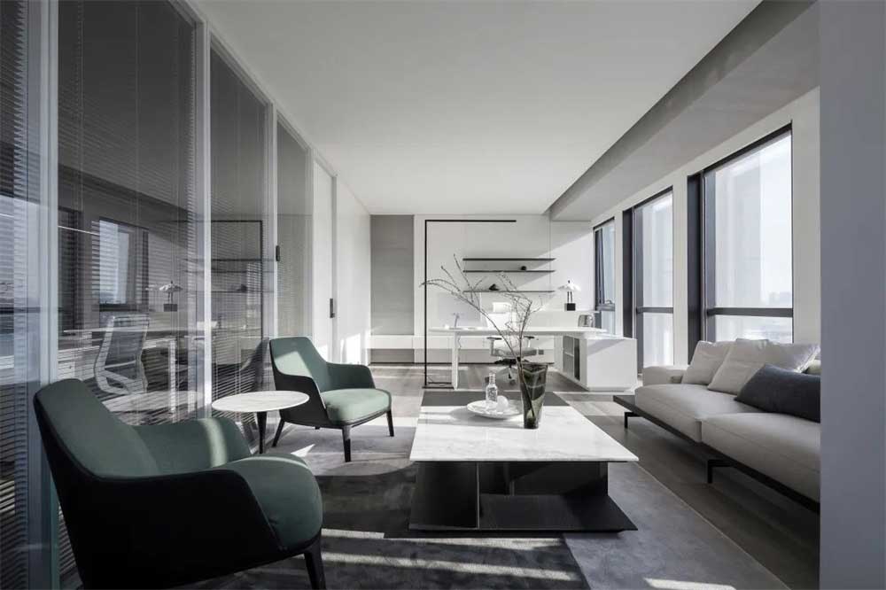 深圳寶安300平方極簡風(fēng)格辦公室裝修家具組合