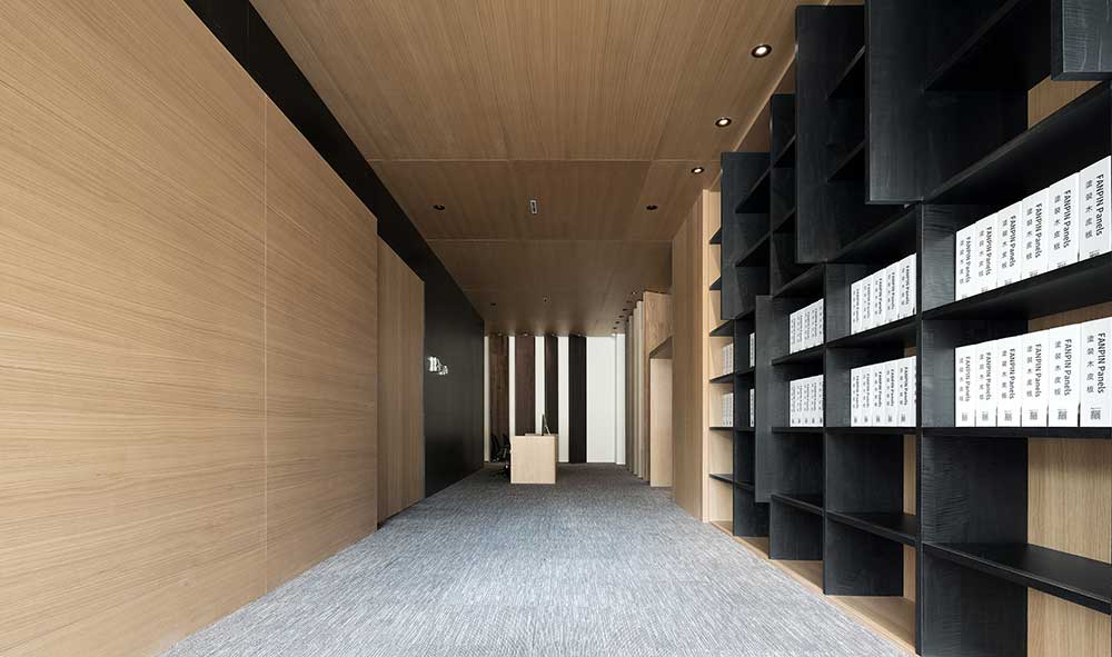 深圳市龍華1200平原木風辦公室裝修設計過道 深圳市龍華1200平原木風辦公室裝修設計過道