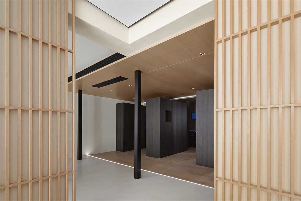 深圳南山500平方極簡風(fēng)格辦公室裝修入口處