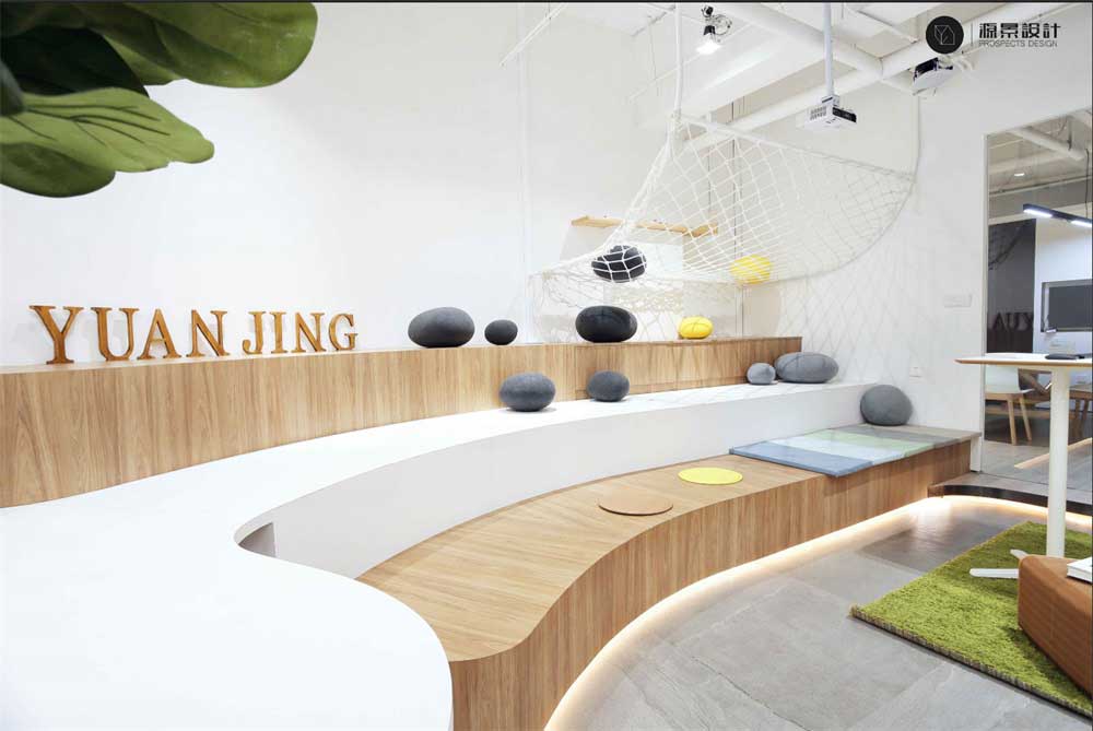 深圳市南山北歐風設計公司裝修木藝沙發(fā)