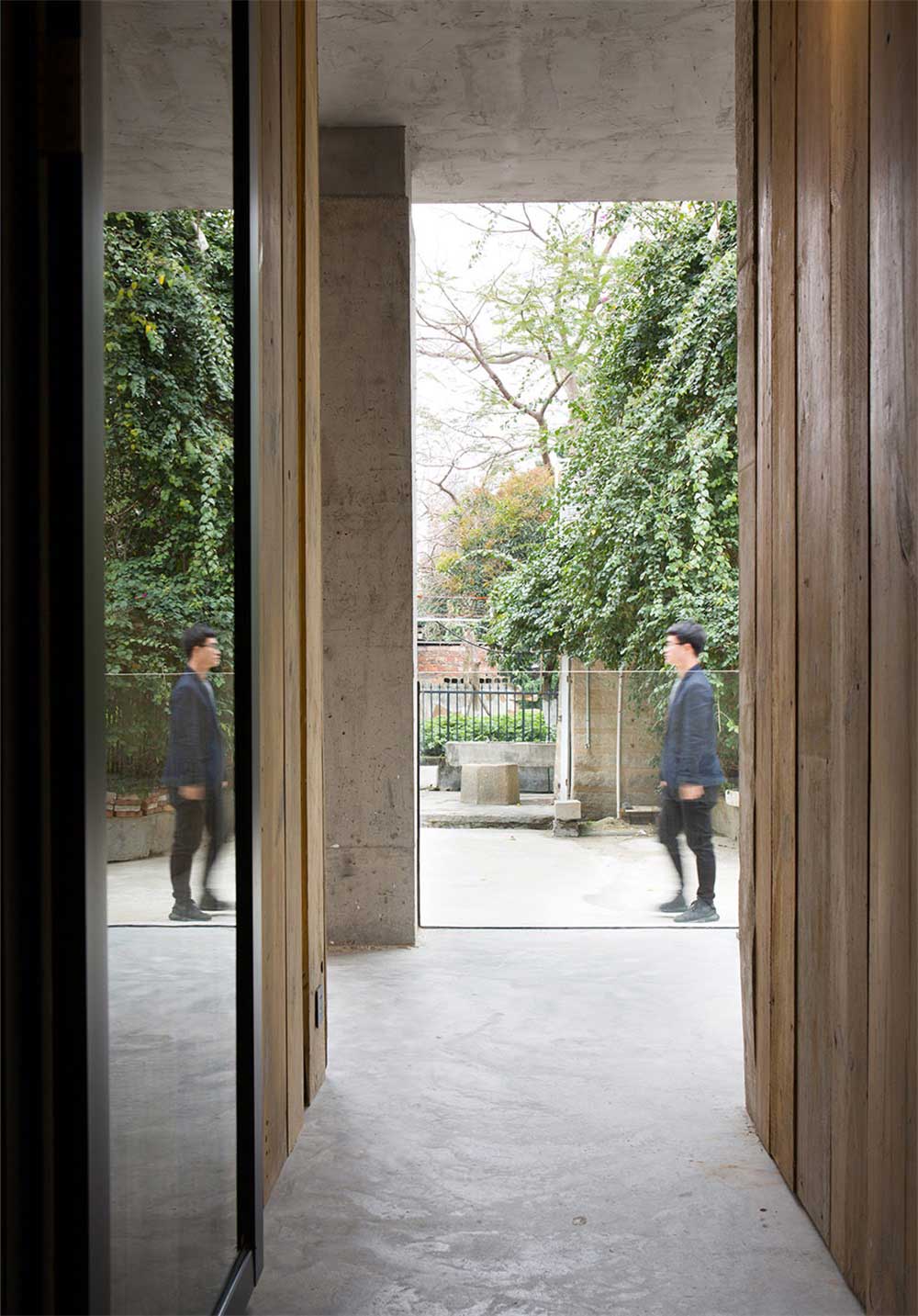 極簡(jiǎn)工業(yè)風(fēng)辦公室設(shè)計(jì)裝修過(guò)道設(shè)計(jì) 極簡(jiǎn)工業(yè)風(fēng)辦公室設(shè)計(jì)裝修過(guò)道設(shè)計(jì)