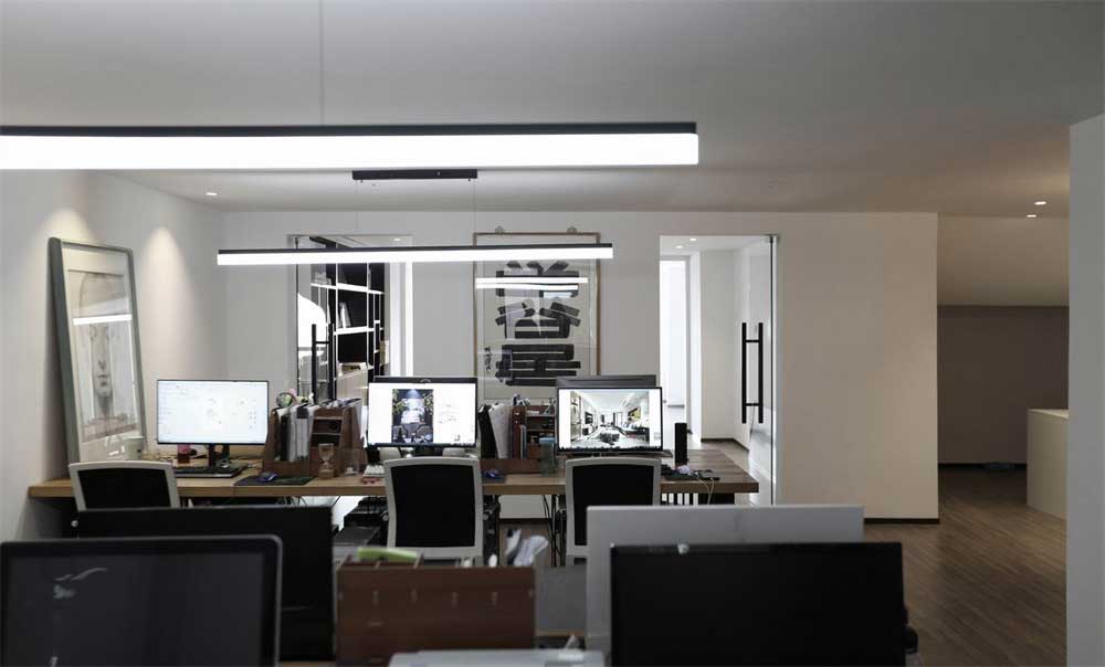 深圳龍華1000平新中式辦公室裝修辦公區(qū) 深圳龍華1000平新中式辦公室裝修辦公區(qū)