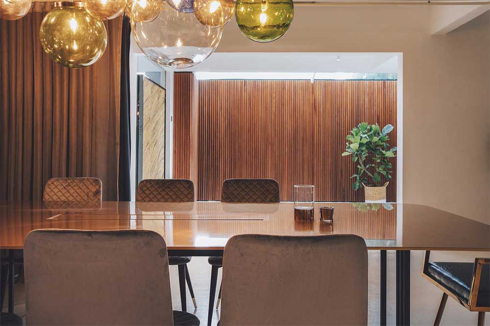 深圳市龍崗800平輕奢風(fēng)辦公室裝修會議室