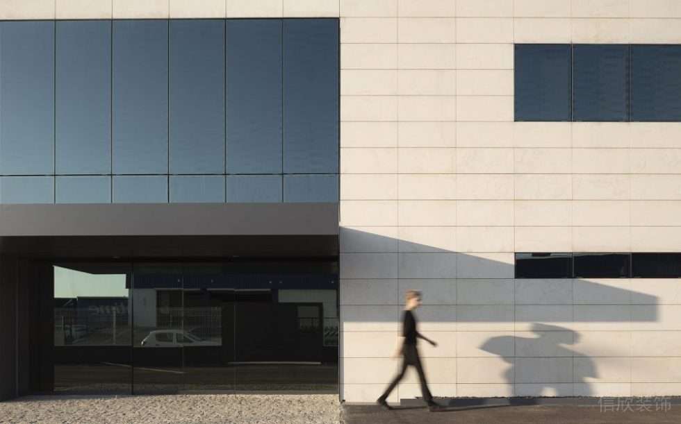 辦公樓裝修玻璃簡約墻體設(shè)計圖