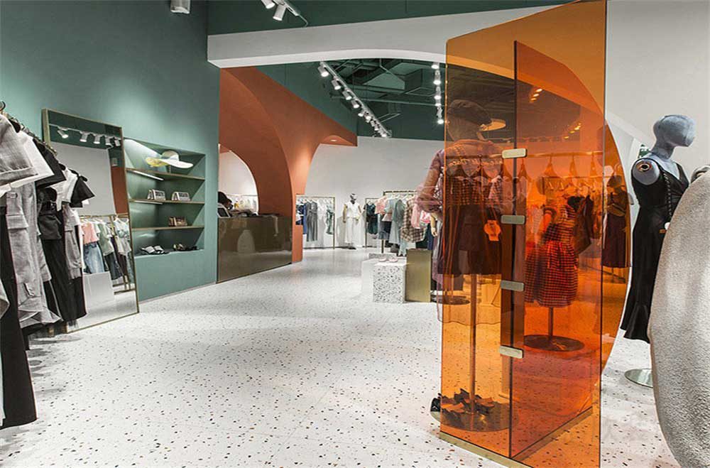 聯(lián)曼服裝店裝修設計方案7