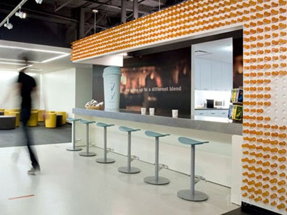 茶水間裝修設(shè)計(jì)效果圖復(fù)古墻磚玻璃效果過道裝修設(shè)計(jì)