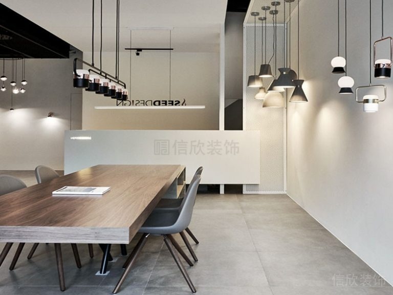 木質(zhì)會議室天花設(shè)計效果圖黑白色調(diào)裝修工作室