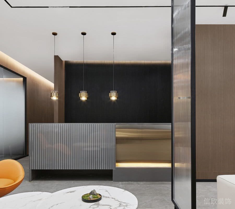 辦公室過道玻璃墻體隔斷地臺(tái)休息區(qū)茶幾呵呵洽談室裝修