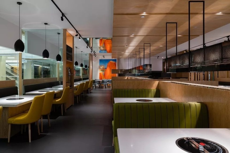 深圳坪山怡瑞達云秀府簡約北歐風火鍋店裝修案例天花原木色飾面板吊頂 深圳坪山怡瑞達云秀府簡約北歐風火鍋店裝修案例天花原木色飾面板吊頂