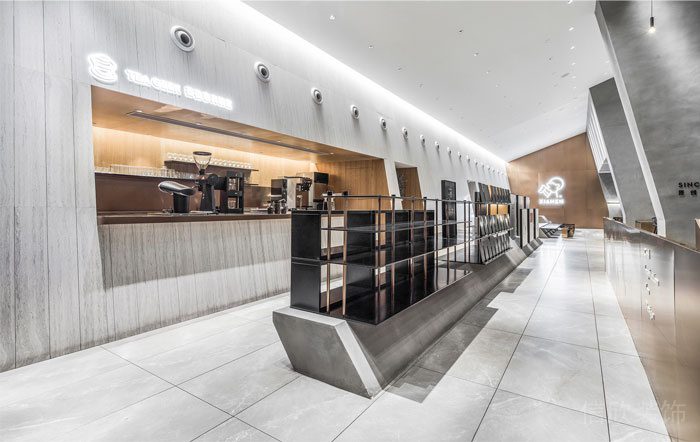 深圳龍崗正中風(fēng)臨國(guó)際中心現(xiàn)代工業(yè)風(fēng)喜茶冷飲店裝修案例展示陳列架 深圳龍崗正中風(fēng)臨國(guó)際中心現(xiàn)代工業(yè)風(fēng)喜茶冷飲店裝修案例展示陳列架