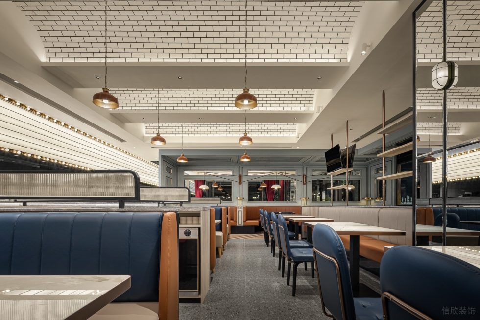 深圳龍華美式輕奢風(fēng)世紀(jì)春城茶餐廳裝修案例金屬藝術(shù)吊燈 深圳龍華美式輕奢風(fēng)世紀(jì)春城茶餐廳裝修案例金屬藝術(shù)吊燈