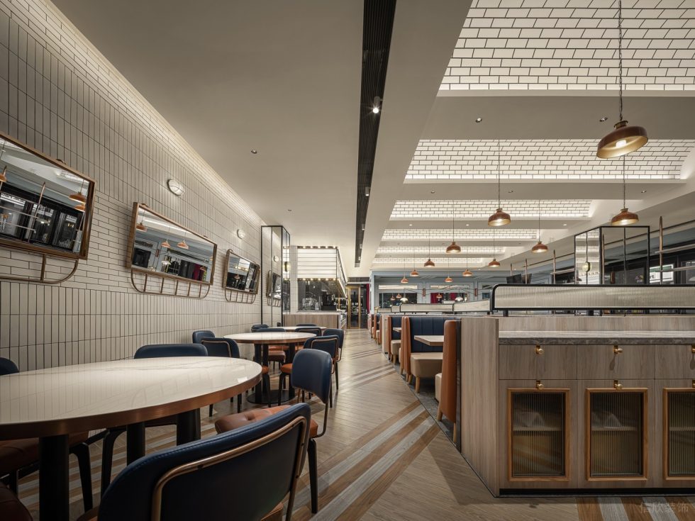 深圳龍華美式輕奢風(fēng)世紀(jì)春城茶餐廳裝修案例墻面裝飾 深圳龍華美式輕奢風(fēng)世紀(jì)春城茶餐廳裝修案例墻面裝飾