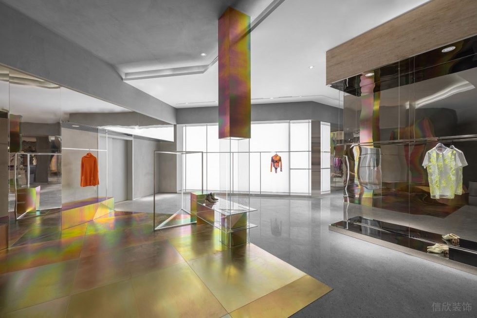 深圳市龍崗區(qū)龍崗中心城x Select 服裝店買(mǎi)手店裝修設(shè)計(jì)魅彩金屬地面