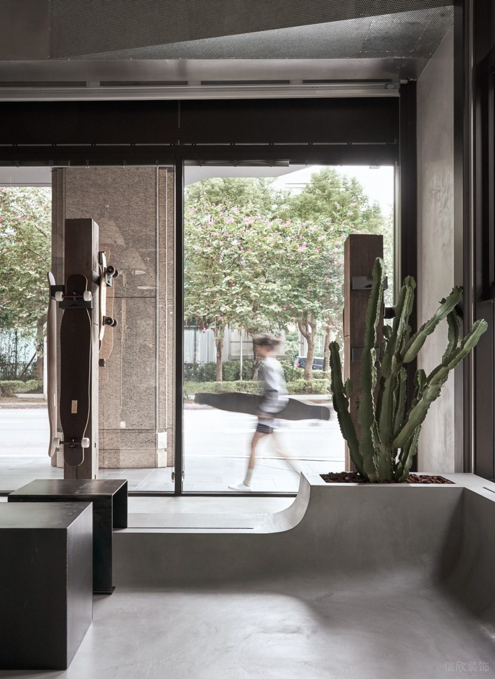 深圳市龍華區(qū)民治維也納滑板品牌概念店裝修設(shè)計(jì)水泥地面 深圳市龍華區(qū)民治維也納滑板品牌概念店裝修設(shè)計(jì)水泥地面