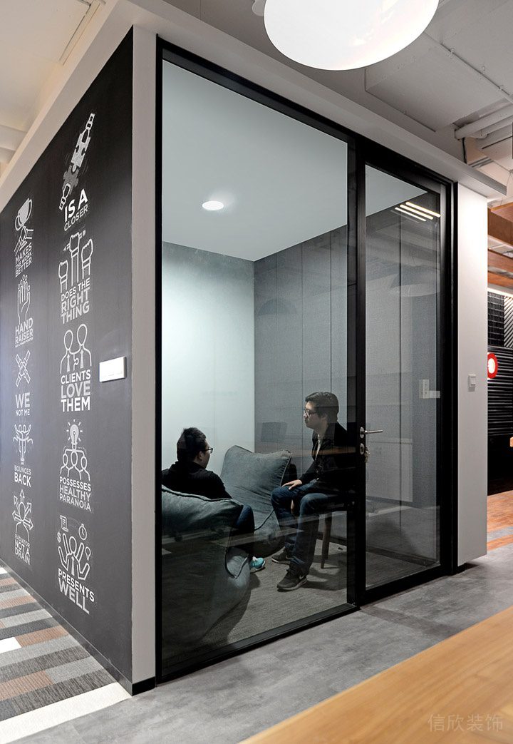 深圳寶安稻興環球科創中心900平方米現代工業風辦公室裝修案例洽談室 深圳寶安稻興環球科創中心900平方米現代工業風辦公室裝修案例洽談室