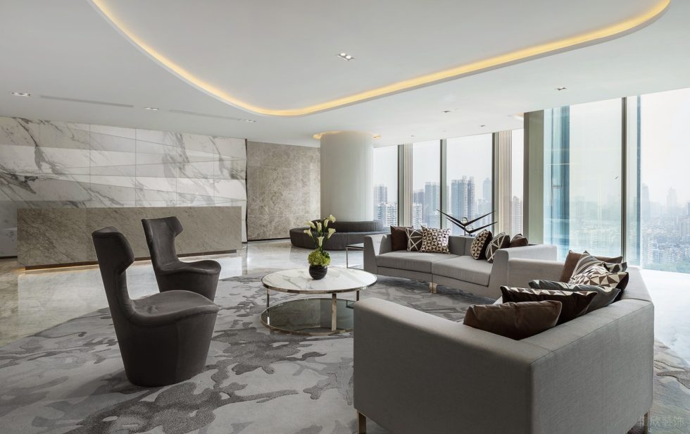 深圳南山振業(yè)國(guó)際商務(wù)中心800平方米現(xiàn)代輕奢風(fēng)辦公室裝修案例大堂休息等候區(qū) 深圳南山振業(yè)國(guó)際商務(wù)中心800平方米現(xiàn)代輕奢風(fēng)辦公室裝修案例大堂休息等候區(qū)