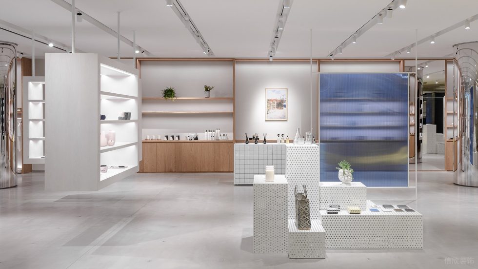 深圳市寶安區(qū)沙井現(xiàn)代風(fēng)艾派零售店裝修設(shè)計(jì)白色鐵藝展臺(tái) 深圳市寶安區(qū)沙井現(xiàn)代風(fēng)艾派零售店裝修設(shè)計(jì)白色鐵藝展臺(tái)