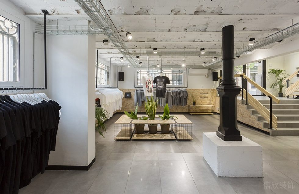 深圳市寶安區(qū)石巖巴塞羅那clap Studio的suara服裝店裝修設(shè)計效果圖