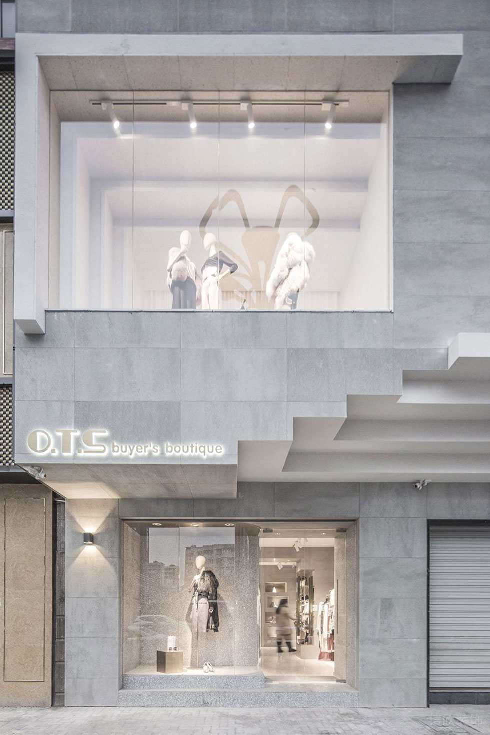 深圳市寶安中心城o.t.s時(shí)尚買手店店裝修設(shè)計(jì)櫥窗 深圳市寶安中心城o.t.s時(shí)尚買手店店裝修設(shè)計(jì)櫥窗