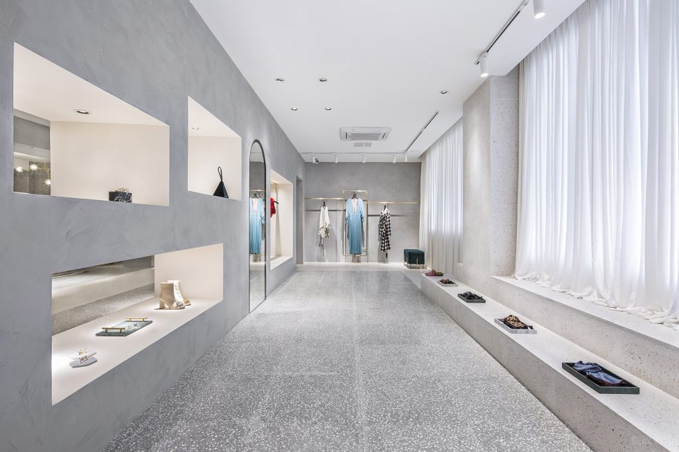 深圳市寶安中心城o.t.s時(shí)尚買手店店裝修設(shè)計(jì)灰色白點(diǎn)地面 深圳市寶安中心城o.t.s時(shí)尚買手店店裝修設(shè)計(jì)灰色白點(diǎn)地面