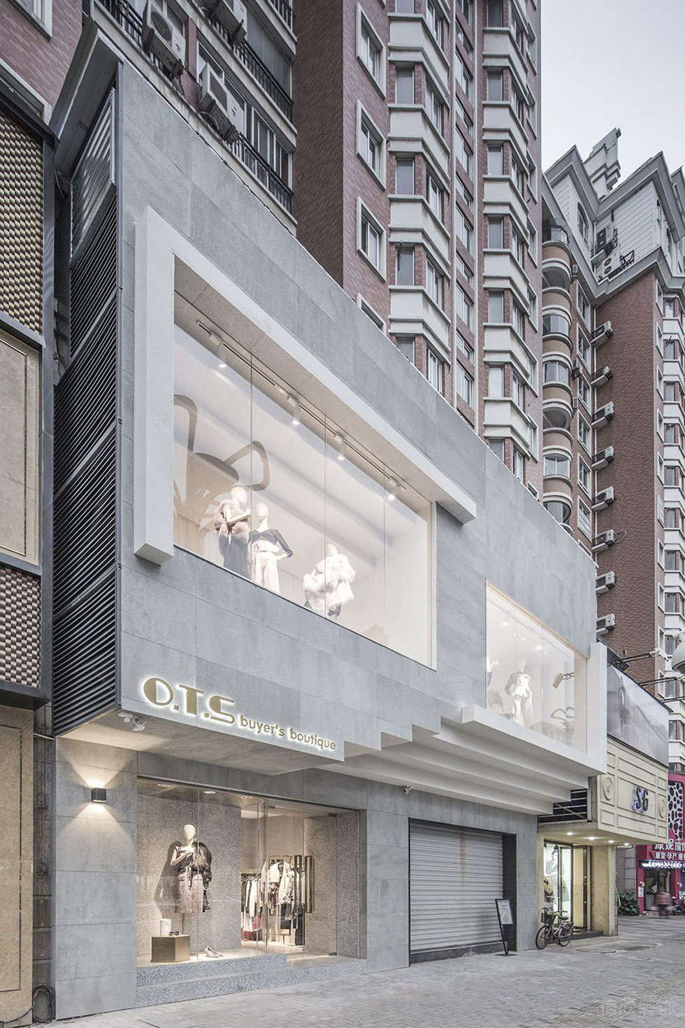 深圳市寶安中心城o.t.s時(shí)尚買手店店裝修設(shè)計(jì)外立面 深圳市寶安中心城o.t.s時(shí)尚買手店店裝修設(shè)計(jì)外立面