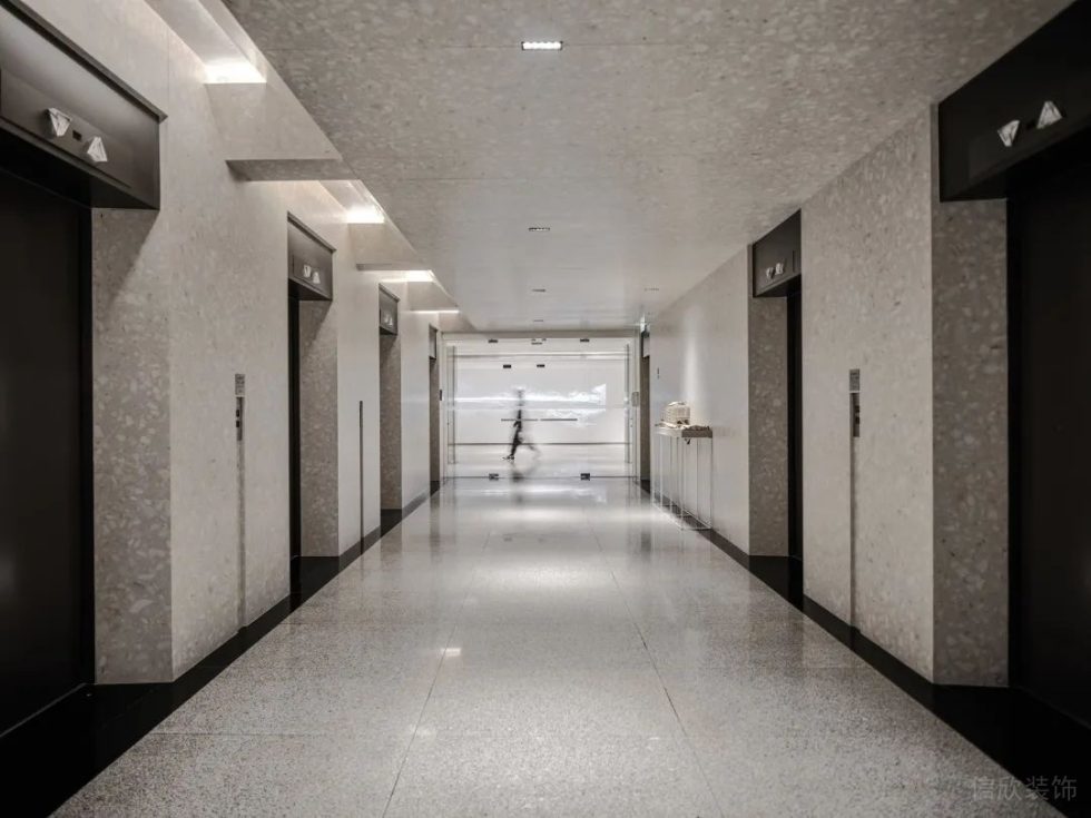 深圳寶安萬(wàn)庭大廈2000平方米現(xiàn)代主義簡(jiǎn)約風(fēng)辦公室裝修案例電梯廳