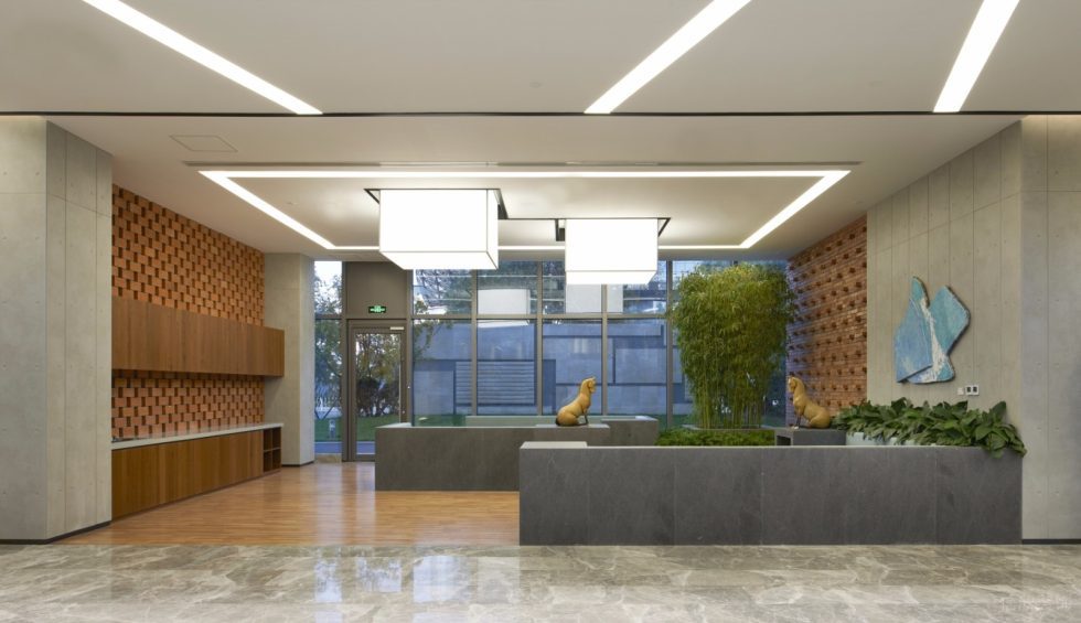 深圳福田大百匯廣場3500平方米工業主義現代風辦公室裝修案例大堂休閑區綠植景觀 深圳福田大百匯廣場3500平方米工業主義現代風辦公室裝修案例大堂休閑區綠植景觀