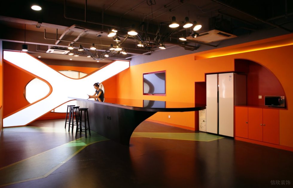 深圳南山凱達爾集團中心大廈2800平方米工業主義科幻風辦公室裝修案例茶水休閑廳吧臺 深圳南山凱達爾集團中心大廈2800平方米工業主義科幻風辦公室裝修案例茶水休閑廳吧臺