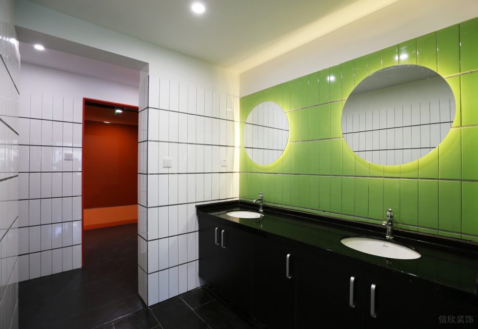 深圳南山凱達爾集團中心大廈2800平方米工業主義科幻風辦公室裝修案例衛生間 深圳南山凱達爾集團中心大廈2800平方米工業主義科幻風辦公室裝修案例衛生間