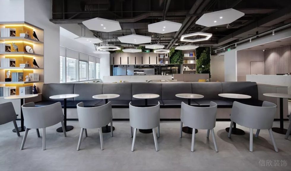 深圳南山天瓏大廈3000平方米簡(jiǎn)約主義自然風(fēng)辦公室裝修案例大堂接待廳卡座洽談區(qū)