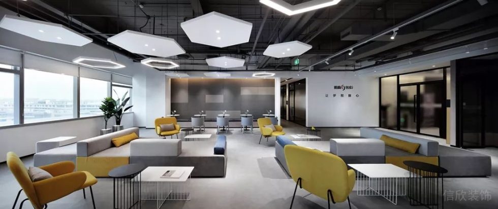 深圳南山天瓏大廈3000平方米簡(jiǎn)約主義自然風(fēng)辦公室裝修案例休閑廳